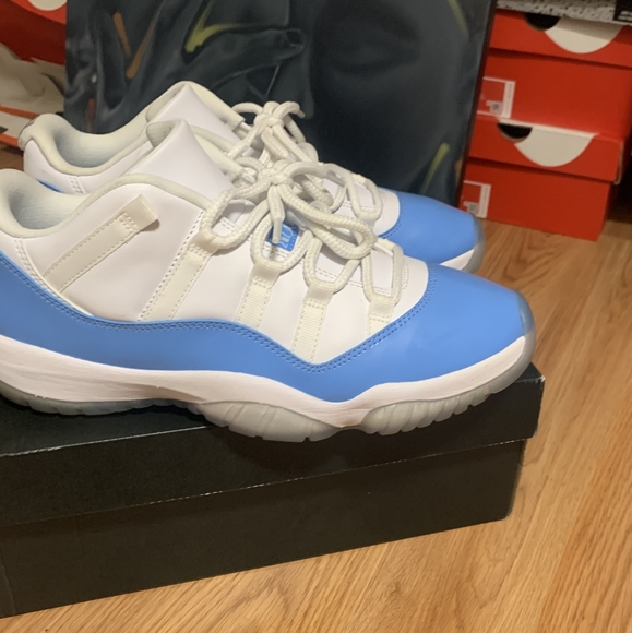 Jordan Other - Jordan 11 Retro Low University Blue (2017)
